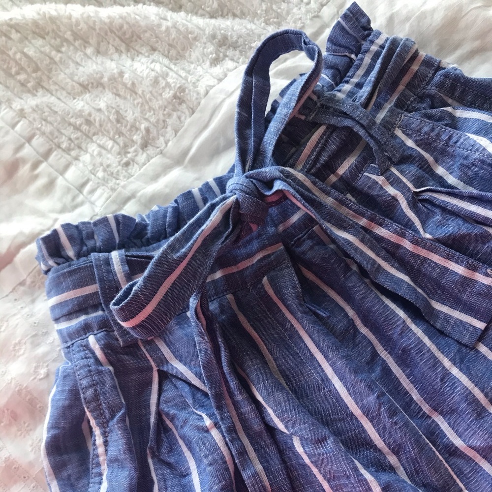 Front tie shorts - Picture 2 of 3